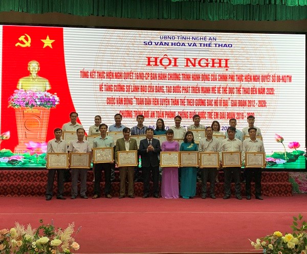 Nghệ An: Khoảng 34% số người tham gia tập luyện thể dục thể thao thường xuyên - ảnh 2