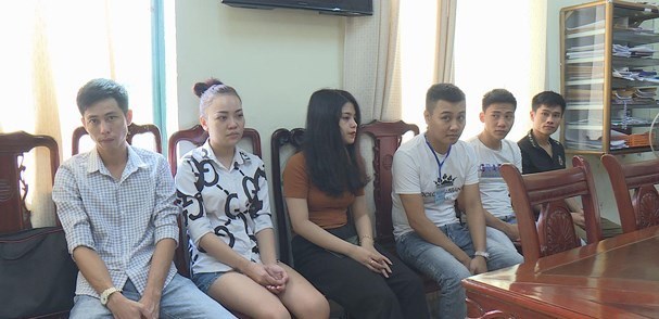 Nghệ An: Bắt nhóm đối tượng tổ chức rước dâu giả rồi vào khách sạn "bay lắc" - ảnh 1