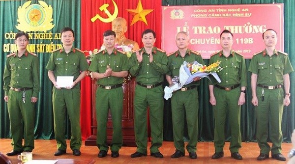 Nghệ An: Phá đường dây cá độ bóng đá qua mạng gần 200 tỉ đồng - ảnh 1