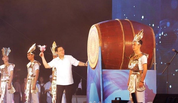 Khai hội Du lịch biển Cửa Lò 2019 - ảnh 1