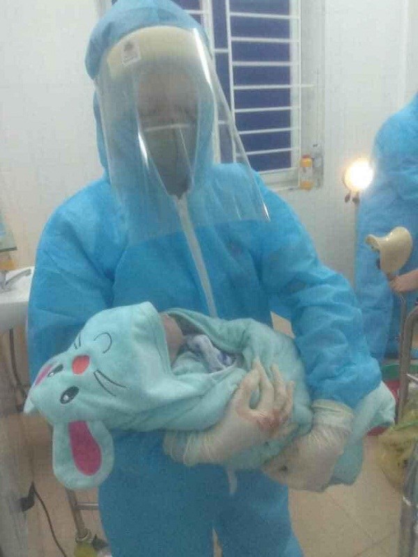 Nghệ An: Sản phụ vượt cạn tại phòng cách ly - ảnh 1