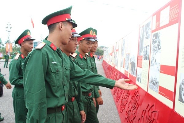 Về với ngày hội quê Bác giữa mùa sen - ảnh 10
