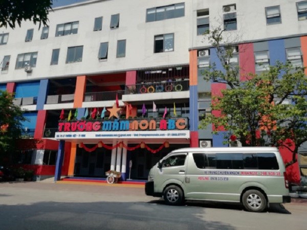 Trường mầm non tư thục cho trẻ nghỉ học do phụ huynh nợ tiền 14 tháng “mời” bé đi học lại - ảnh 1