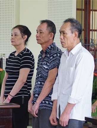 Nghệ An: Hơn 300 nạn nhân được triệu tập xét xử đường dây “chạy” thương binh chiếm đoạt hơn 12 tỉ đồng - ảnh 1