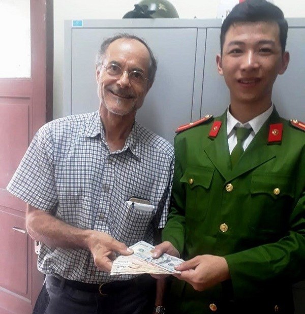 Nghệ An: Một phụ nữ vào khách sạn trộm tiền của khách nước ngoài - ảnh 2