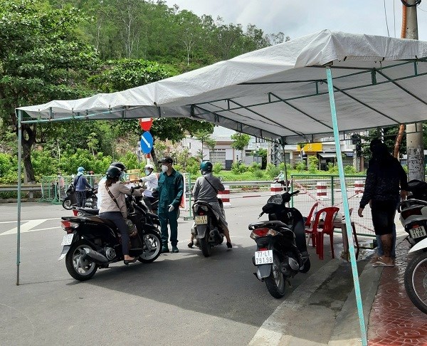 Bình Định:  Đề nghị cơ quan chức năng làm rõ thông tin 30 ca dương tính tại Công ty cổ phần Fresenius Kabi Việt Nam - ảnh 1