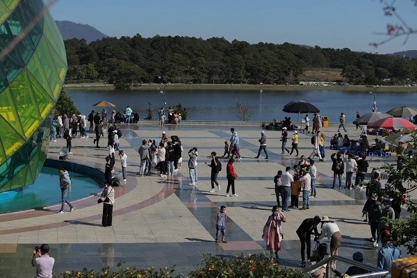 Lâm Đồng: Đón hơn 300 nghìn lượt khách trong dịp Tết Nguyên đán - ảnh 2