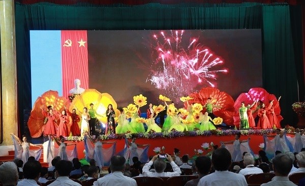 Nhiều hoạt động Kỷ niệm 45 năm Ngày Nha Trang được nâng cấp lên Thành phố - ảnh 1