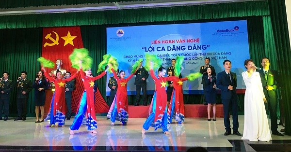 Chương trình nghệ thuật "Lời ca dâng Đảng" - ảnh 1
