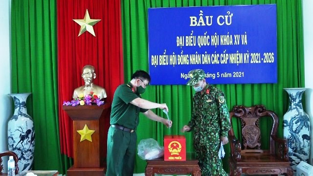Tỷ lệ cử tri Khánh Hòa đi bầu cử đạt 99,56% - ảnh 1