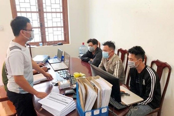 Đắk Nông: Khởi tố 7 đối tượng liên quan đường dây cá độ bóng đá - ảnh 1