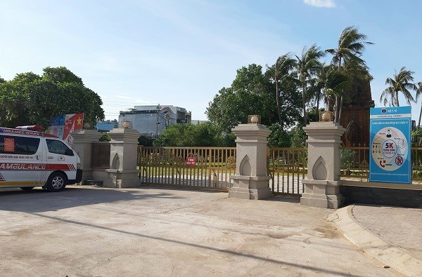 Bình Định: Gần 400 triệu đồng hỗ trợ người lao động tại các di tích trọng điểm - ảnh 1