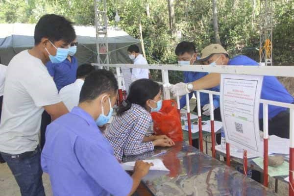 Bình Định: Ghi nhận 2 trường hợp đầu tiên dương tính với Sars-Cov-2 - ảnh 2