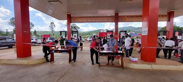 Kon Tum: "Thành trì" phòng, chống Covid-19 hiệu quả ở Tây Nguyên - ảnh 1