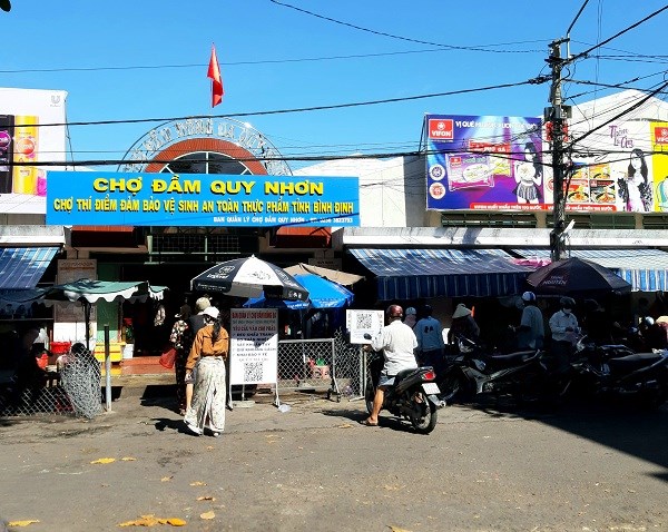 Bình Định: Chấn chỉnh hoạt động kinh doanh tại các chợ để phòng chống dịch Covid- 19 - ảnh 2