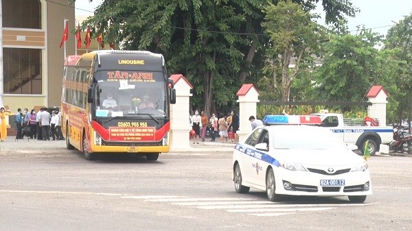 Kon Tum: Cử 30 cán bộ y tế hỗ trợ tỉnh Bình Dương chống dịch Covid-19 - ảnh 2