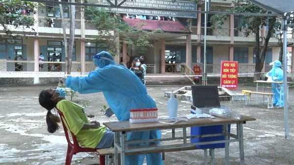 Lần đầu tiên Kon Tum ghi nhận 8 trường hợp F0 trong cộng đồng - ảnh 2