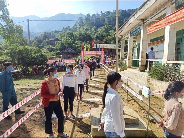 Cử tri ở Tây Nguyên nô nức bầu cử sớm - ảnh 3