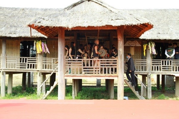 Kon Tum: Trải nghiệm văn hóa truyền thống tại Hội Báo Xuân Nhâm Dần 2022 - ảnh 3