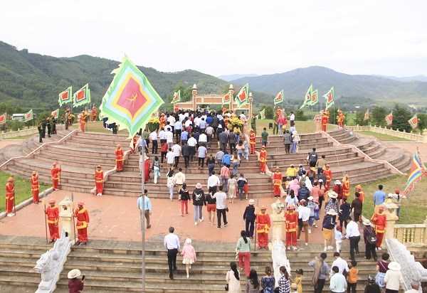 Xây dựng sản phẩm du lịch đặc thù để phát triển du lịch nhìn từ kinh nghiệm của  Bình Định - ảnh 4