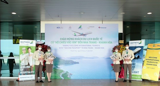 Đoàn khách quốc tế có hộ chiếu vắc xin  đầu tiên đến Khánh Hòa - ảnh 5