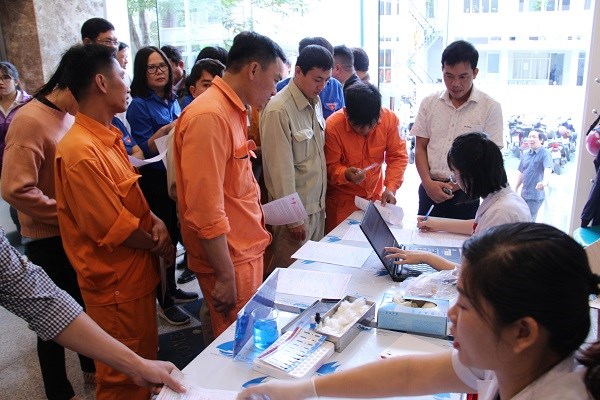 Vạn trái tim EVN - Một tấm lòng nhân đạo - ảnh 1