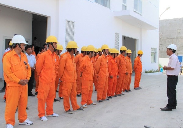 Xí nghiệp Xây lắp công nghiệp (PC Khánh Hòa):  Chủ động ứng phó với mọi tình huống trong bão lũ - ảnh 1