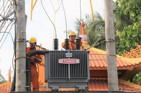 PC Khánh Hòa: Triển khai chương trình một cửa liên thông trong giải quyết thủ tục cấp điện - ảnh 2