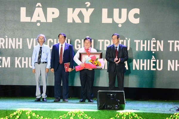 Khánh Hòa: Xác lập kỷ lục về số trẻ em khuyết tật vui chơi trên đảo đông nhất - ảnh 3