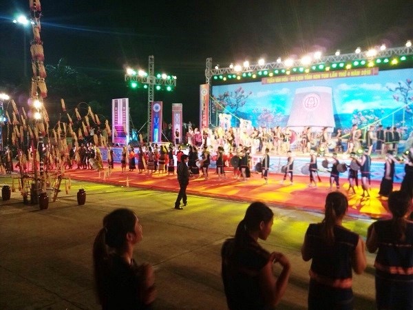 Bế mạc Tuần văn hóa – Du lịch tỉnh Kon Tum 2018:  Lời hẹn miền thổ cẩm - ảnh 4