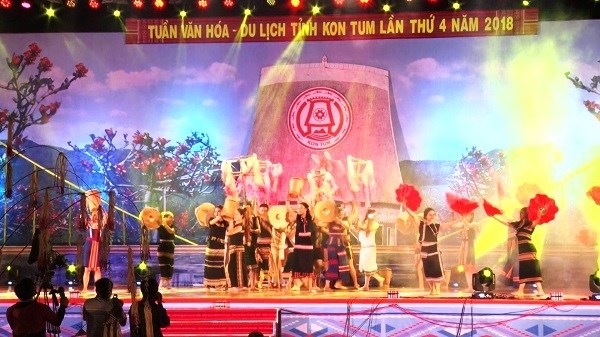 Bế mạc Tuần văn hóa – Du lịch tỉnh Kon Tum 2018:  Lời hẹn miền thổ cẩm - ảnh 2