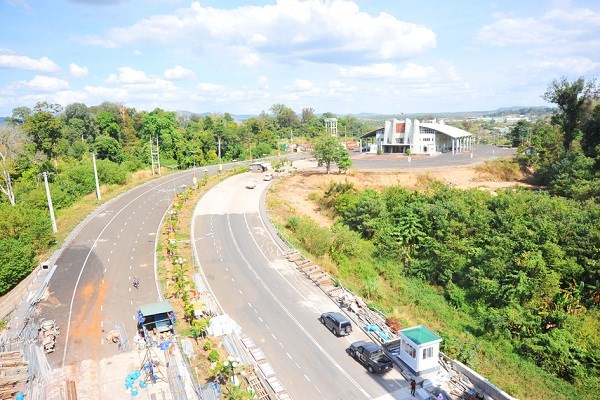 Huyện Đức Cơ (Gia Lai): Chú trọng ổn định biên giới, phát triển kinh tế vùng biên - ảnh 1