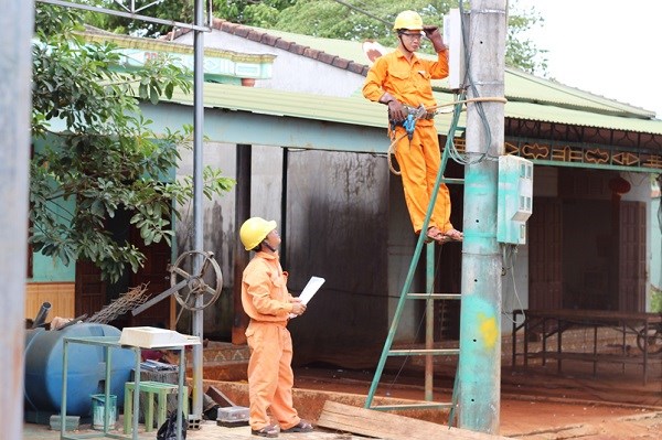 Gia Lai: Nỗ lực đưa điện về phát triển kinh tế vùng biên - ảnh 2