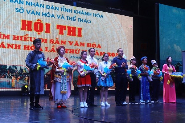 Khánh Hòa: Thế hệ trẻ chung tay gìn giữ bảo vệ di sản - ảnh 1