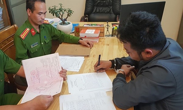 Trộm giấy tờ nhà của chủ trọ rồi rao bán tiền tỉ - ảnh 1