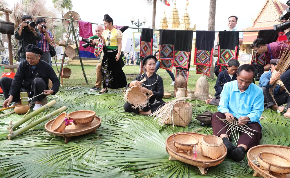 Sôi động Tuần Đại đoàn kết các dân tộc tại “Ngôi nhà chung” - ảnh 7