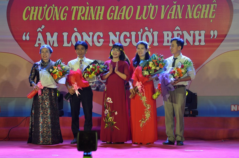 Bác sĩ về hưu tình nguyện viết đơn tham gia phòng, chống dịch Covid-19 - ảnh 1