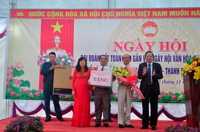 Quảng Bình: Ấm tình “Ngày hội Đại đoàn kết toàn dân tộc” gắn với "Ngày hội văn hóa quân – dân” - ảnh 2