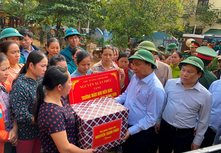 Thủ tướng: Sẵn sàng ứng phó với bão số 8 - ảnh 4