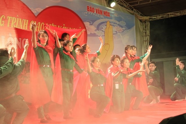 Chương trình “Ấm lòng người bệnh” lần thứ III năm 2019: Lan tỏa nghĩa cử nhân văn - ảnh 7