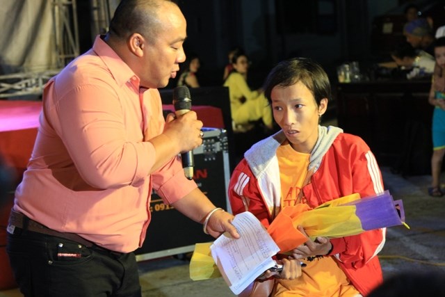 Chương trình “Ấm lòng người bệnh” lần thứ III năm 2019: Lan tỏa nghĩa cử nhân văn - ảnh 5