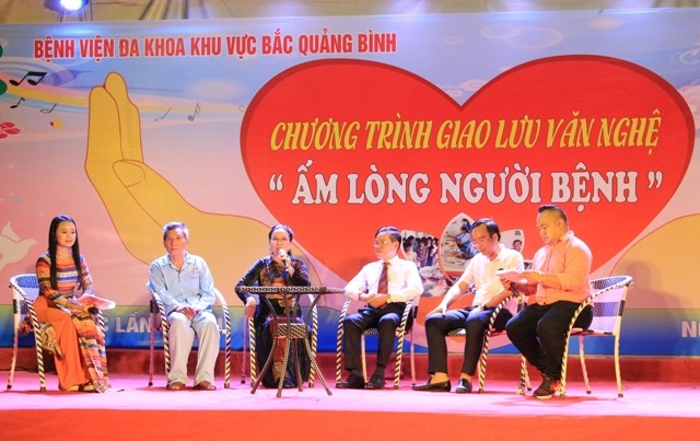 Chương trình “Ấm lòng người bệnh” lần thứ III năm 2019: Lan tỏa nghĩa cử nhân văn - ảnh 3