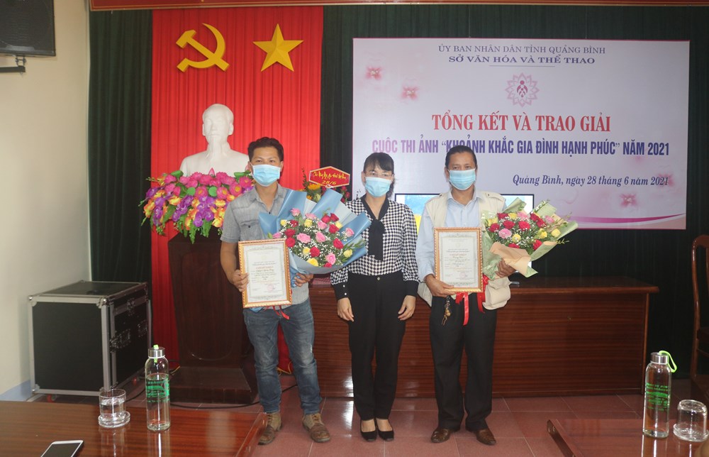 Quảng Bình: Hơn 290 tác phẩm tham gia cuộc thi ảnh “Khoảnh khắc gia đình hạnh phúc” - ảnh 2