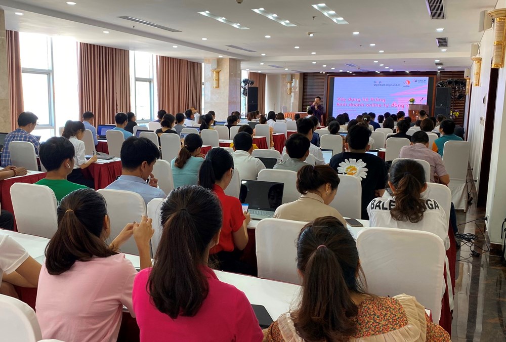 Quảng Bình: Tập huấn marketing và quảng bá online cho các doanh nghiệp du lịch - ảnh 1