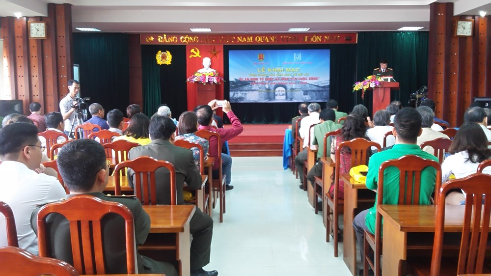Trại sáng tác văn học "Vì an ninh Tổ quốc và bình yên cuộc sống" - ảnh 1