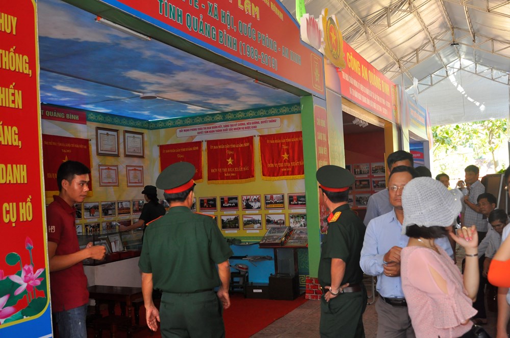 “Quảng Bình - 30 năm đổi mới và phát triển” - ảnh 2