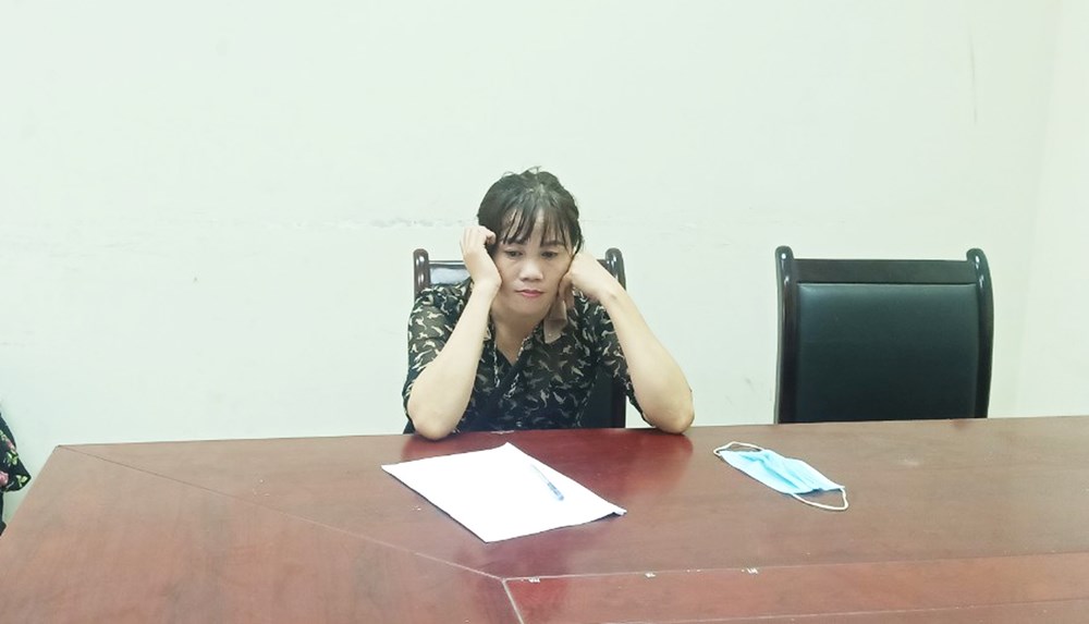Người phụ nữ trốn trên xe đầu kéo để khỏi cách ly Covid-19 - ảnh 1