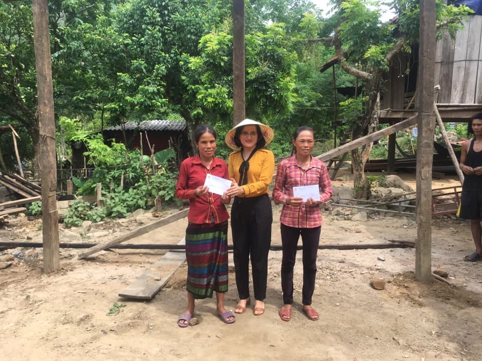 Quảng Bình: Hỗ trợ các hộ bị thiệt hại do lốc xoáy ở xã Trường Sơn - ảnh 1