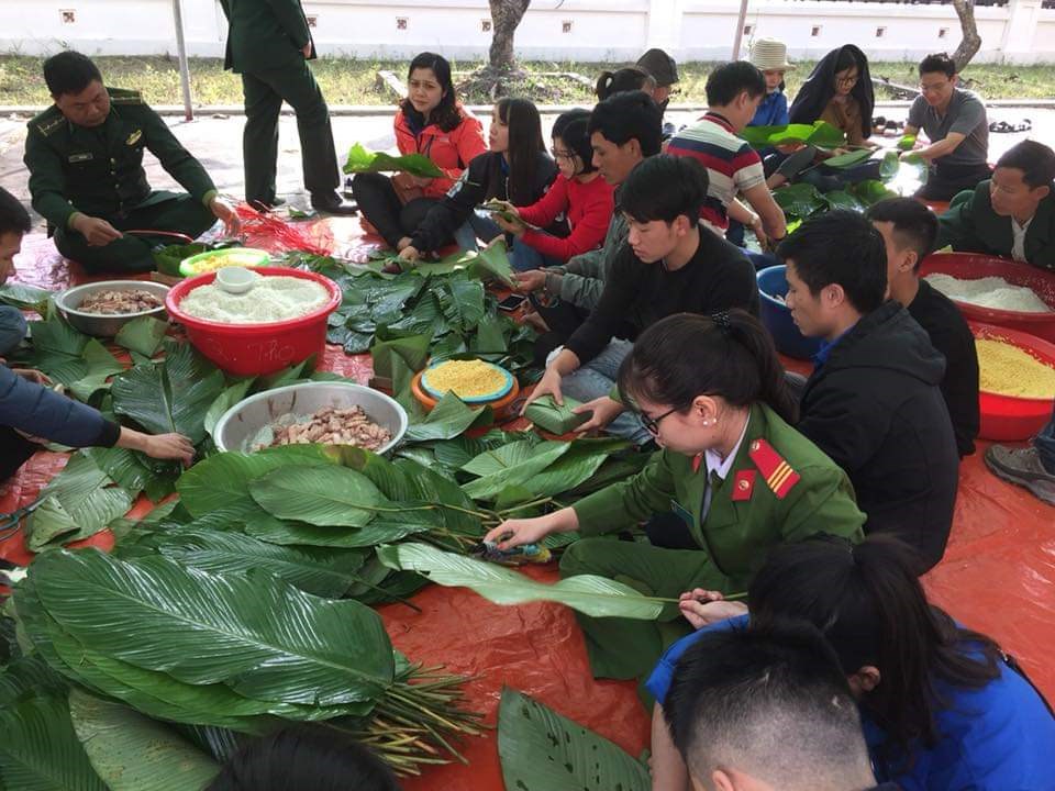 Đầm ấm lễ hội bánh chưng vì người nghèo ở Ba Đồn - ảnh 4