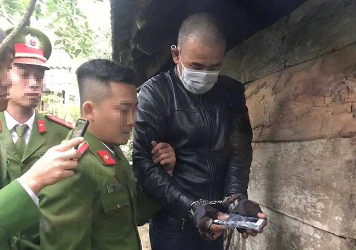 Bắt giữ nam thanh niên lẻn vào nhà hiếp dâm phụ nữ, cướp tài sản lúc nửa đêm - ảnh 1